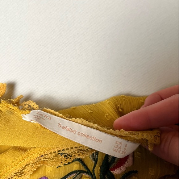 ZARA Embroidered Mustard Yellow Floral Top long sleeve - Picture 3 of 4